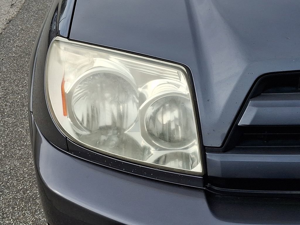 Used 2005 Toyota 4Runner Limited image 9