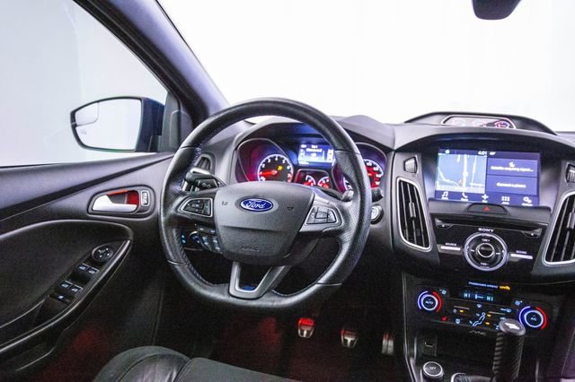 Used 2016 Ford Focus RS image 4