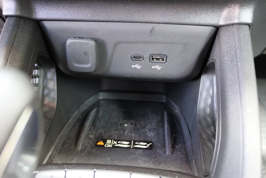 Used 2024 Chevrolet TrailBlazer RS w/ Convenience Package AWD/4WD image 25