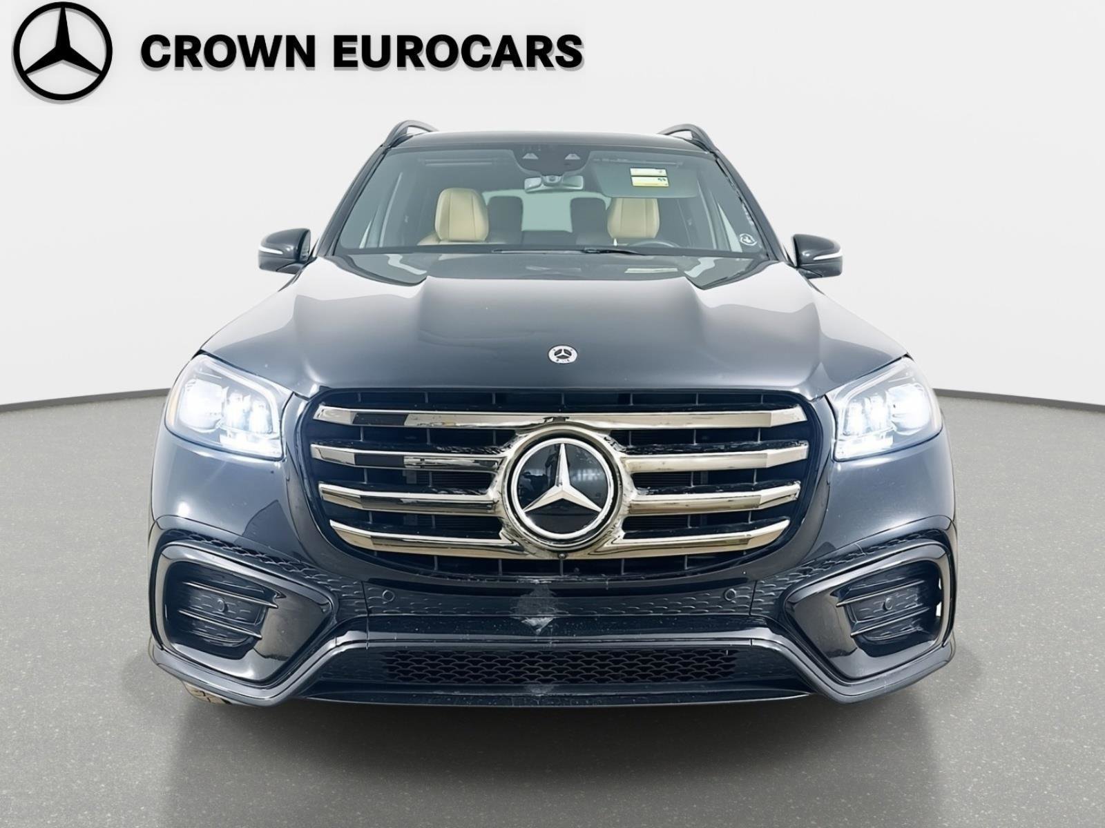 Used 2024 Mercedes-Benz GLS 580 4MATIC image 2