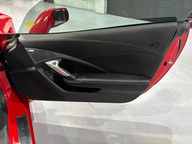 Used 2014 Chevrolet Corvette Stingray Coupe RWD image 27