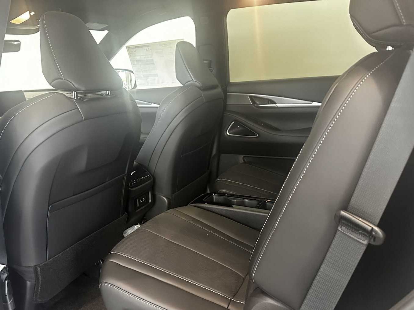 New 2027 INFINITI QX60 Sport AWD/4WD image 10