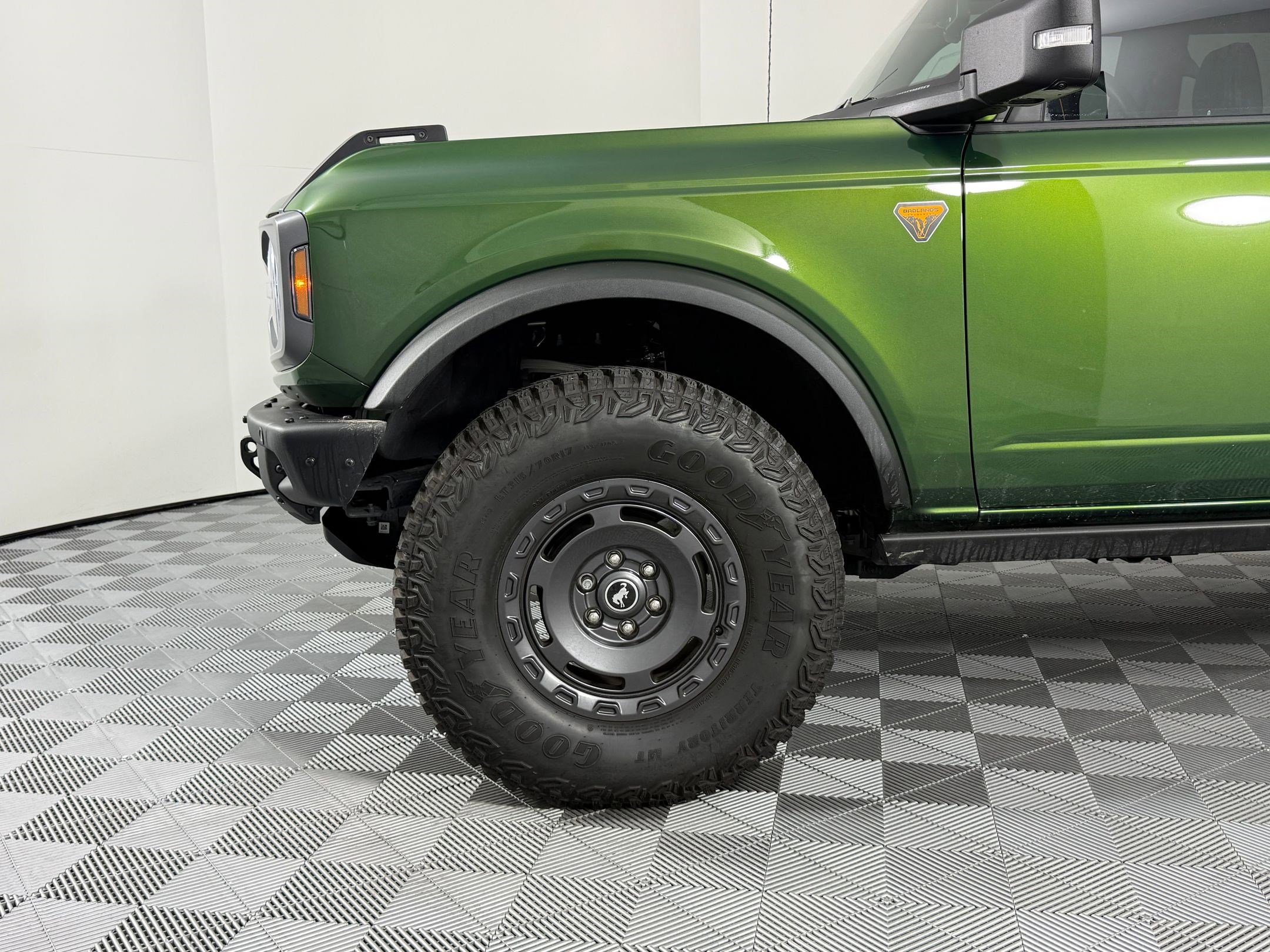 Used 2024 Ford Bronco Badlands image 12