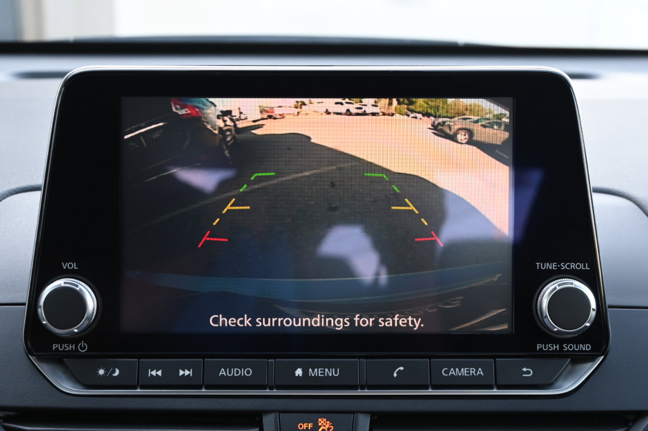 Used 2024 Nissan Altima 2.5 SV image 25