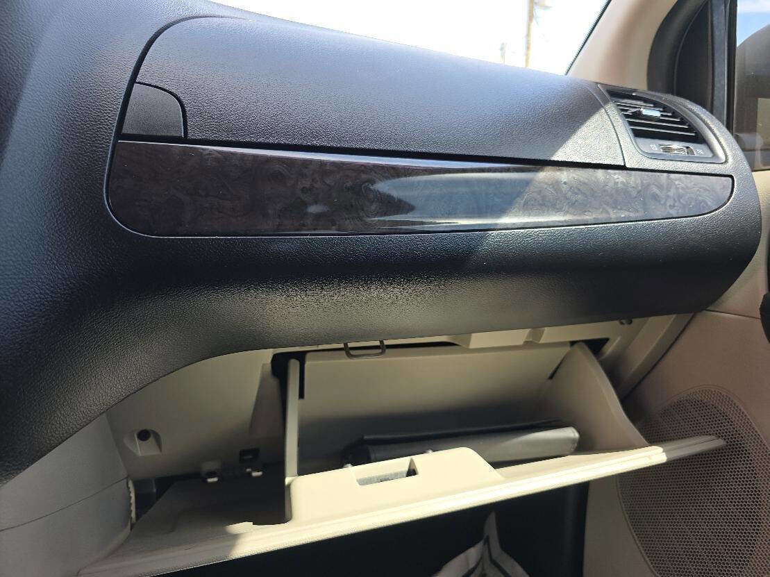 Used 2016 Dodge Grand Caravan SE w/ Quick Order Package 29E SE image 23