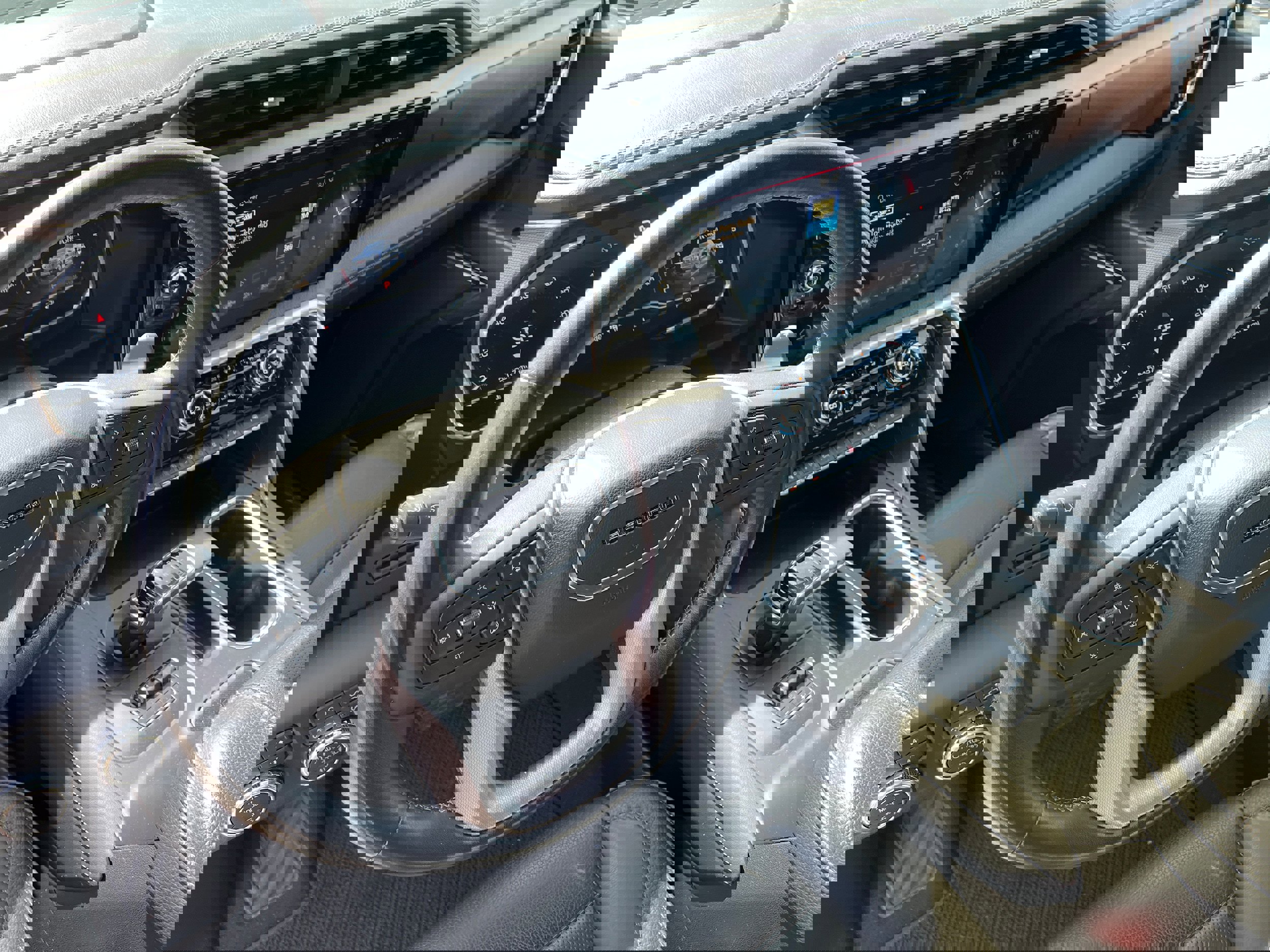 Used 2022 GMC Sierra 1500 Denali image 9