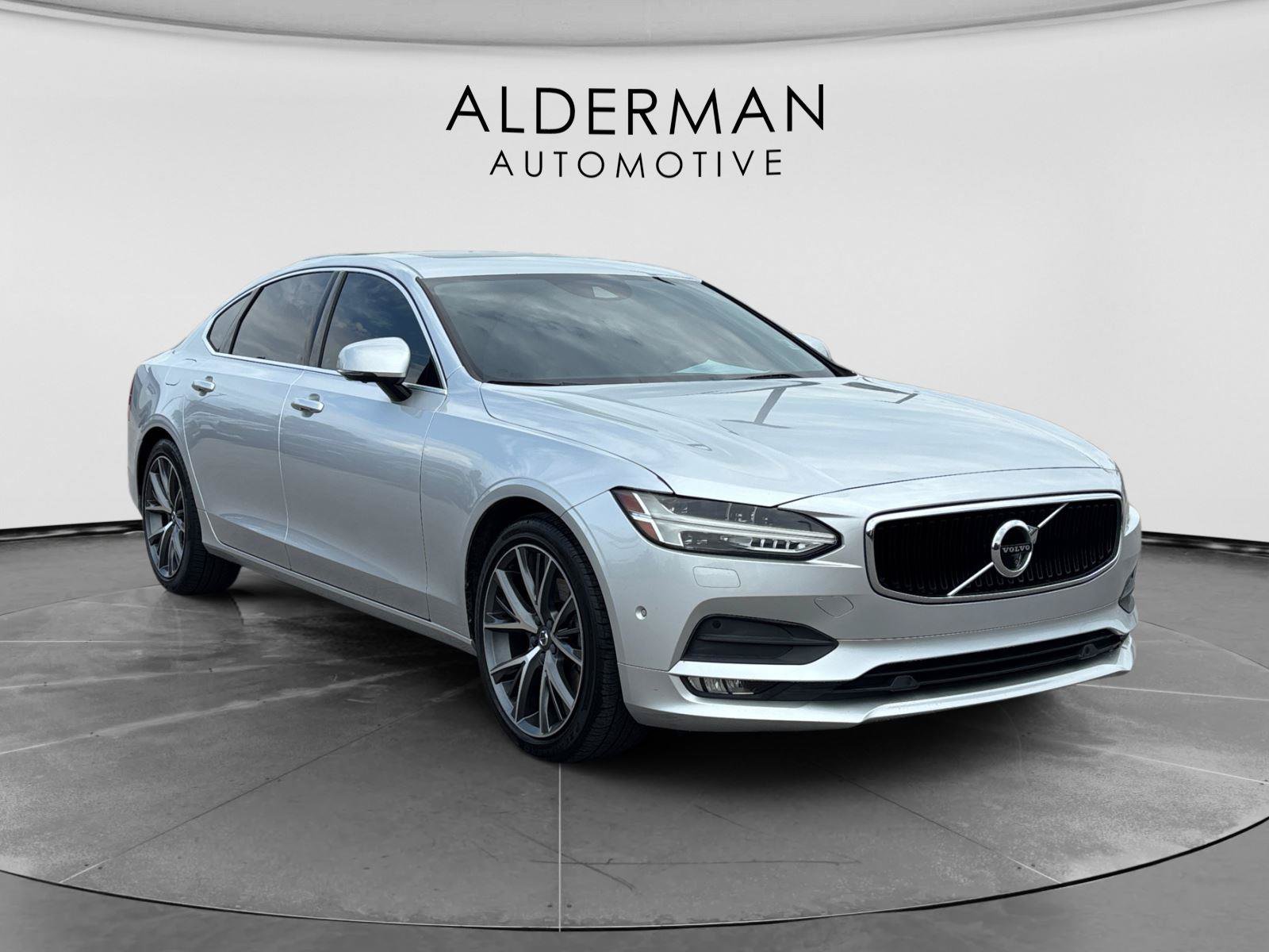 Used 2018 Volvo S90 T5 Momentum w/ Convenience Package FWD image 7