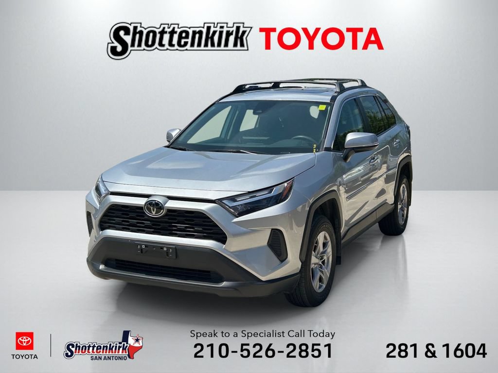 Used 2024 Toyota RAV4 XLE w/ Convenience Package FWD image 1
