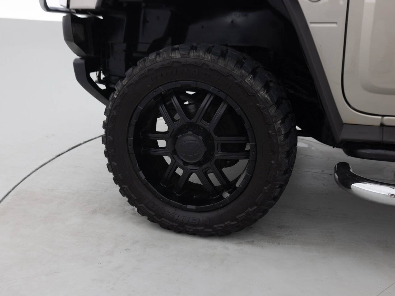 Used 2003 HUMMER H2 w/ Preferred Equipment Group AWD/4WD image 18