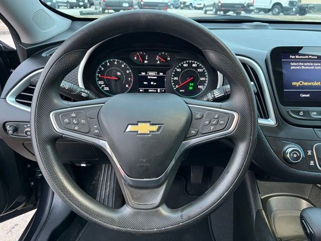 Used 2023 Chevrolet Malibu LS image 19