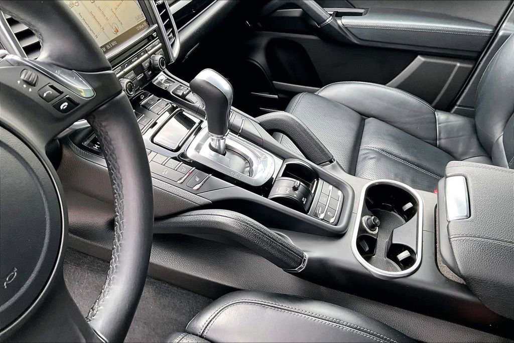 Used 2014 Porsche Cayenne AWD/4WD image 17