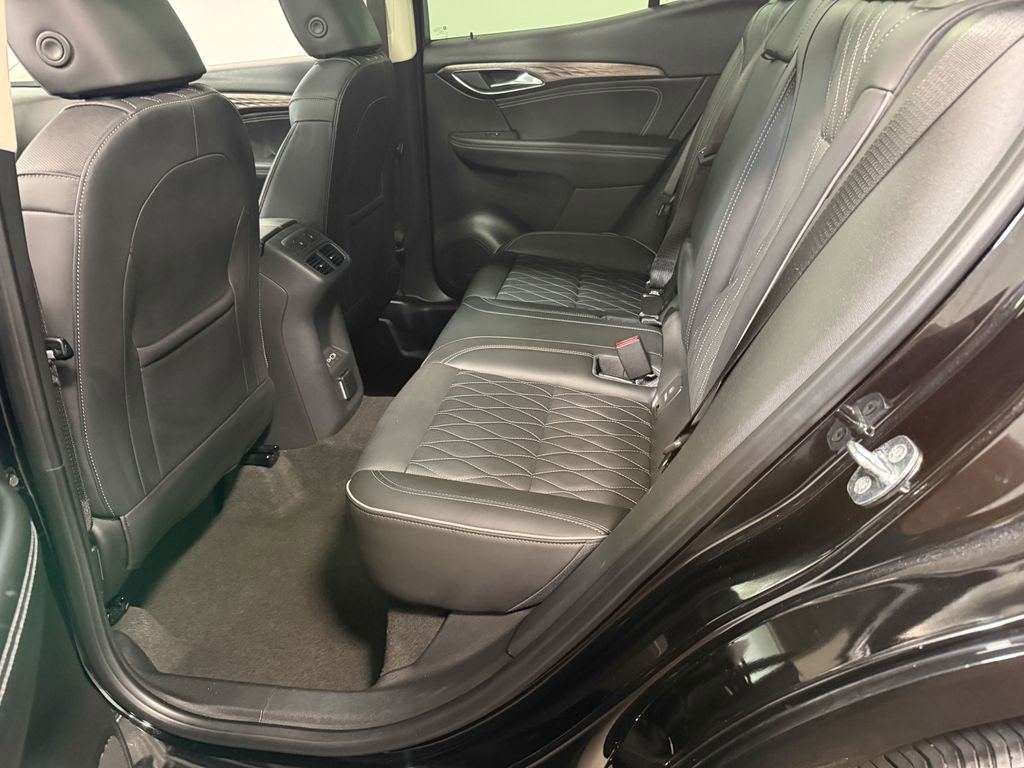 Used 2023 Buick Envision Avenir AWD/4WD image 47