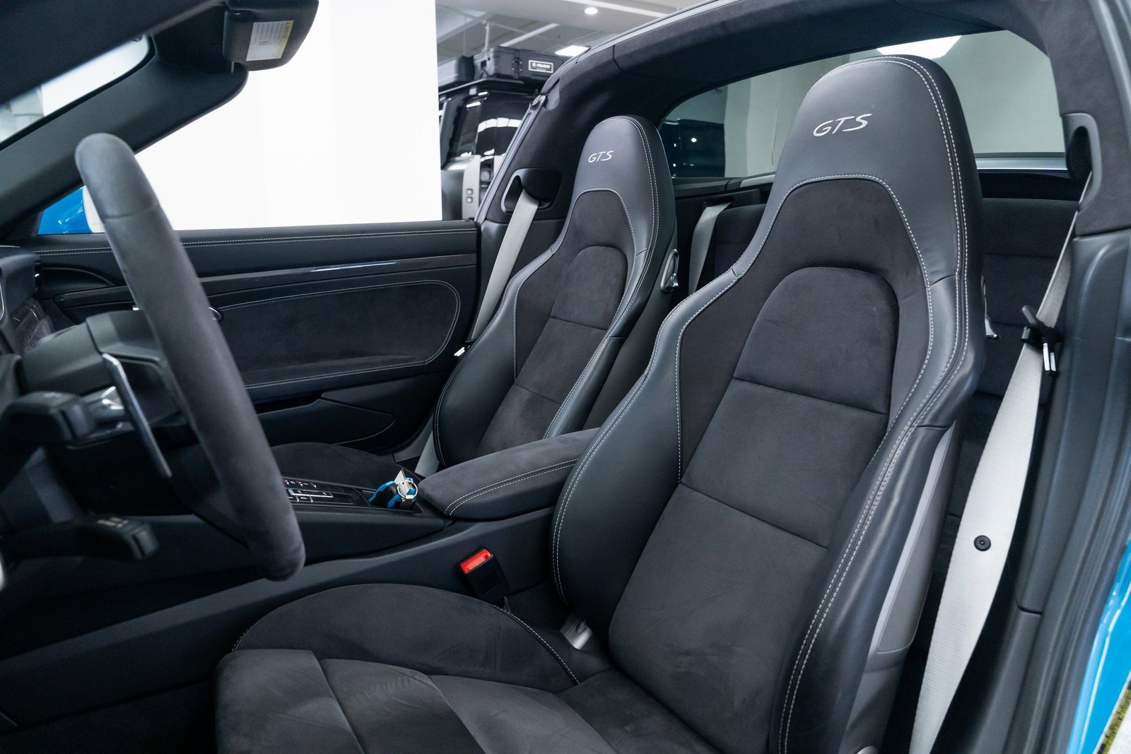 Used 2017 Porsche 911 Targa 4 GTS image 15