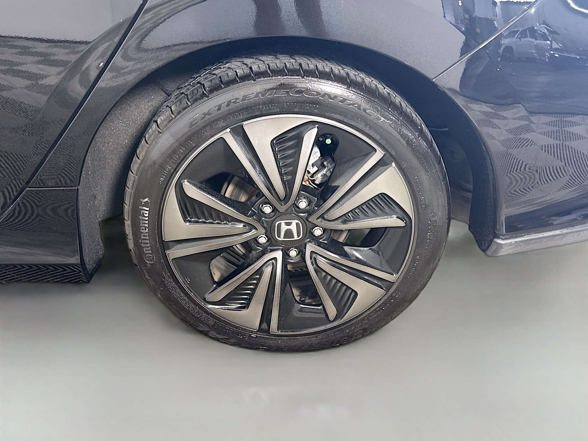 Used 2018 Honda Civic EX image 37