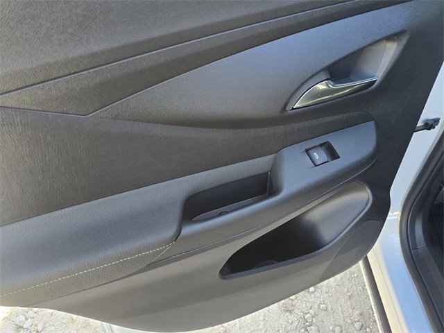 New 2026 Buick Envista Avenir image 11