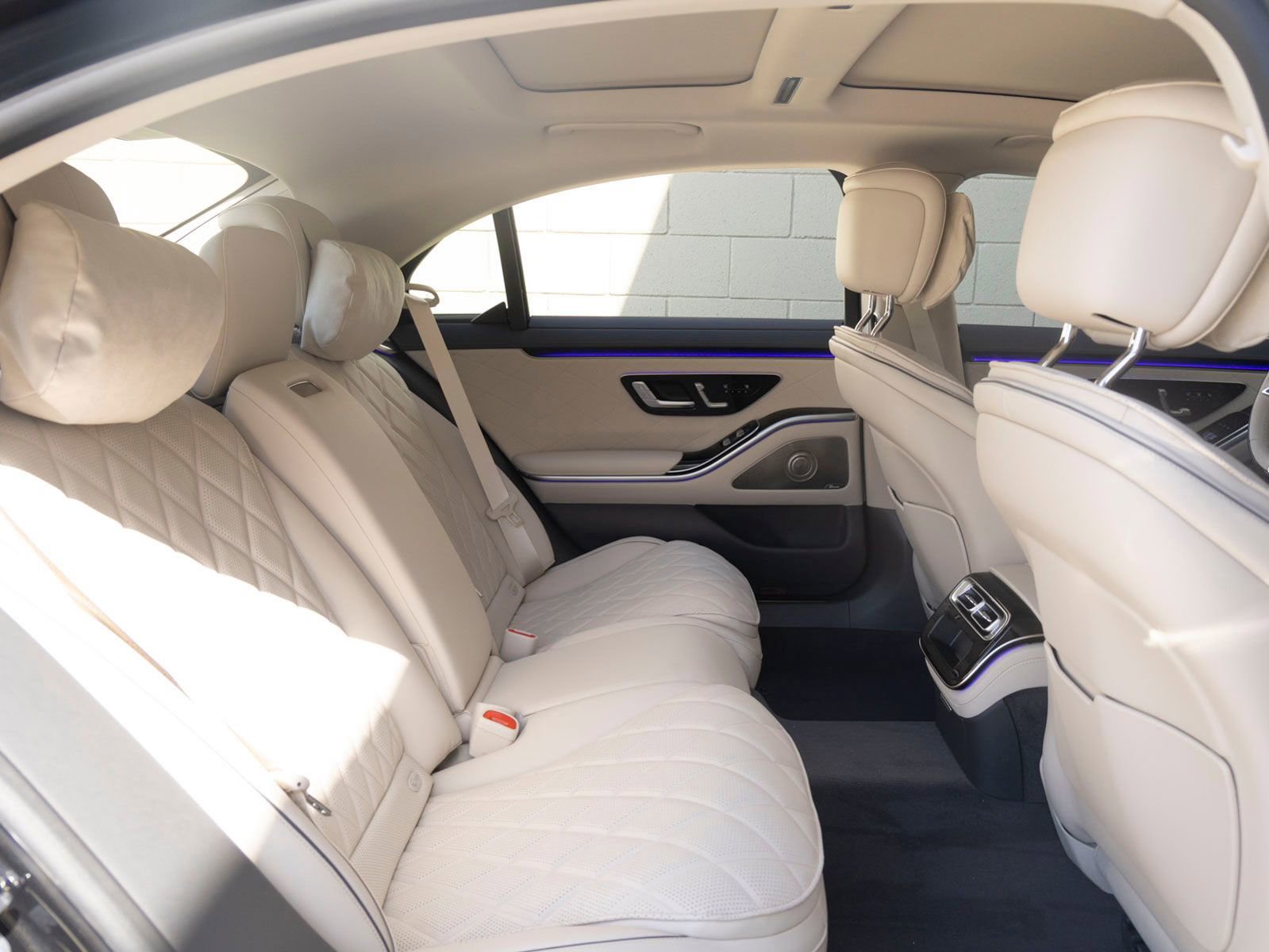 New 2026 Mercedes-Benz S 580e 4MATIC Sedan image 24