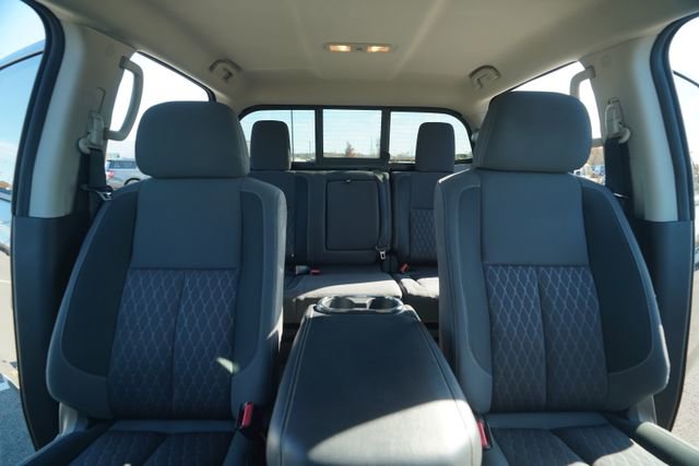 Used 2024 Nissan Titan SV w/ SV Convenience Package image 33