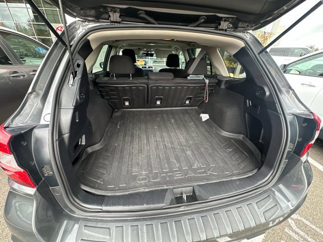 Used 2018 Subaru Outback 2.5i Premium AWD/4WD image 6