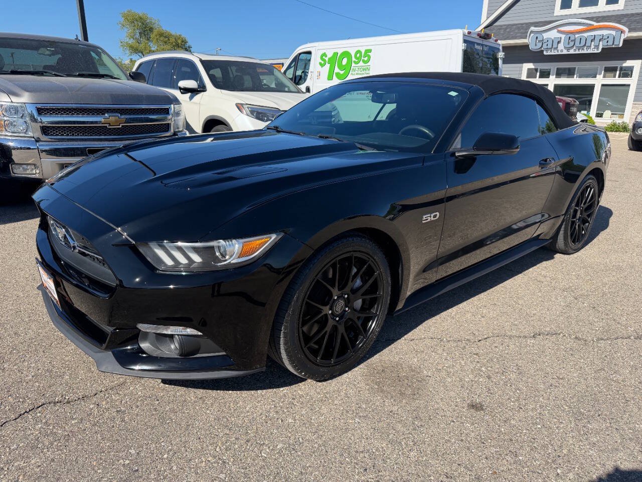 Used 2015 Ford Mustang GT Premium w/ Equipment Group 401A RWD image 9