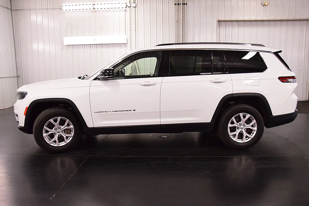 Used 2021 Jeep Grand Cherokee L Limited AWD/4WD image 4