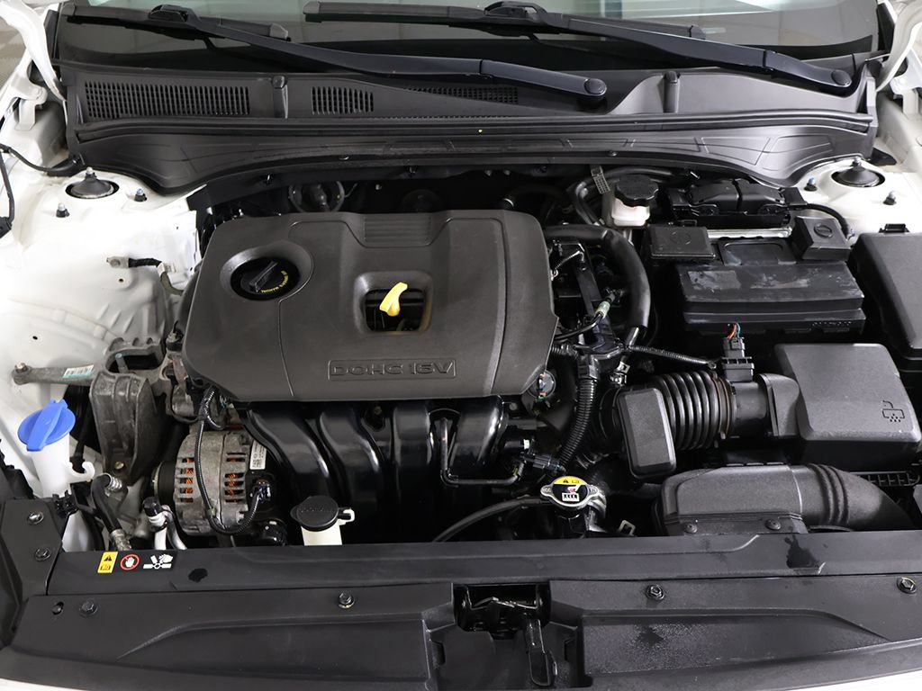Used 2022 Kia Forte LXS w/ LXS Technology Package FWD image 7