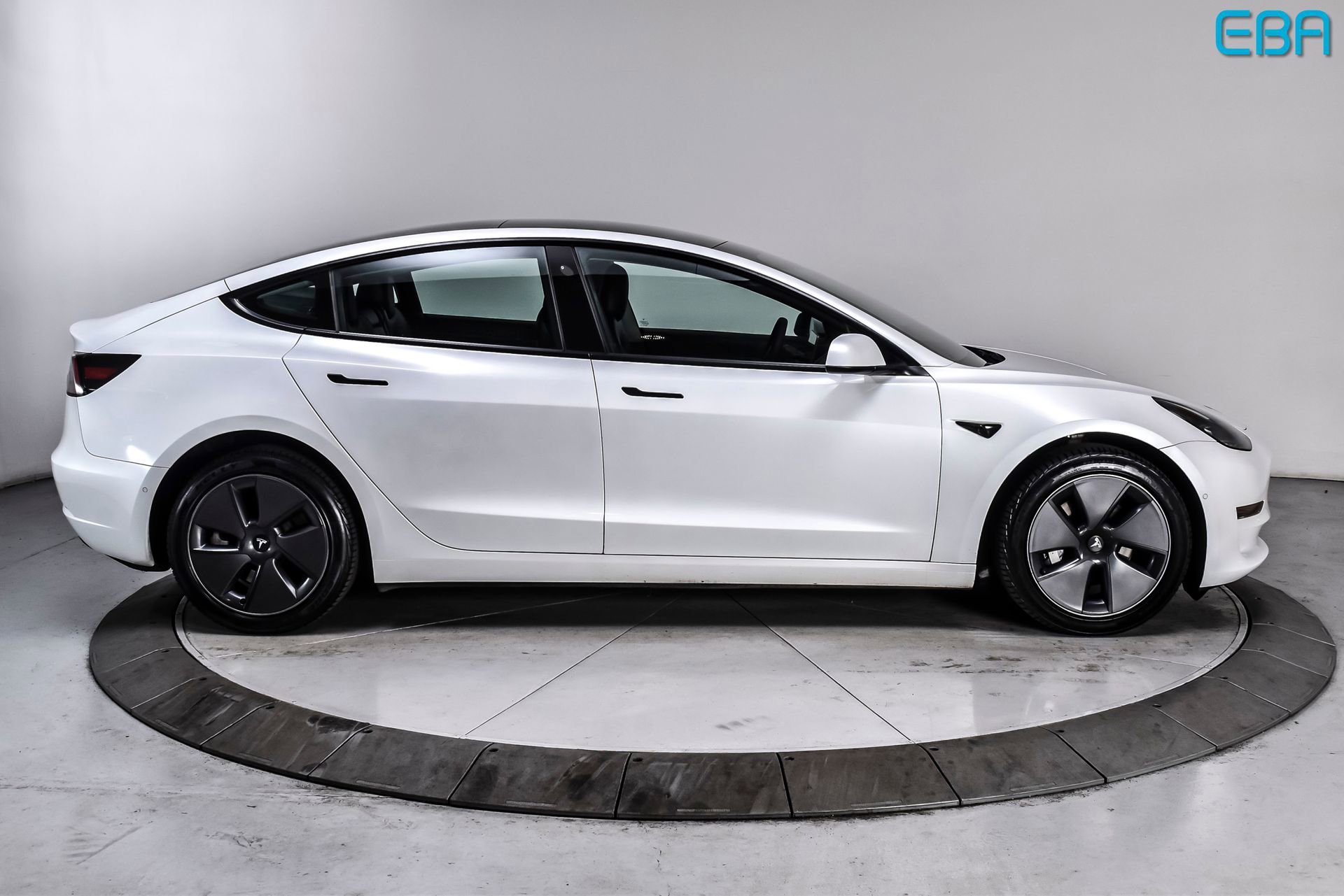 Used 2021 Tesla Model 3 Standard Range Plus RWD image 7