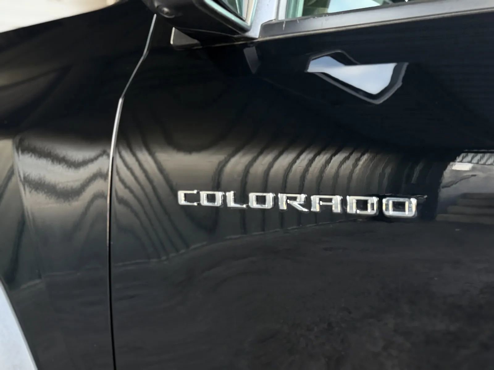 Used 2025 Chevrolet Colorado ZR2 w/ Technology Package image 43