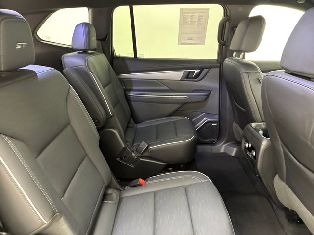 Used 2025 Buick Enclave Sport Touring w/ Power Package image 16