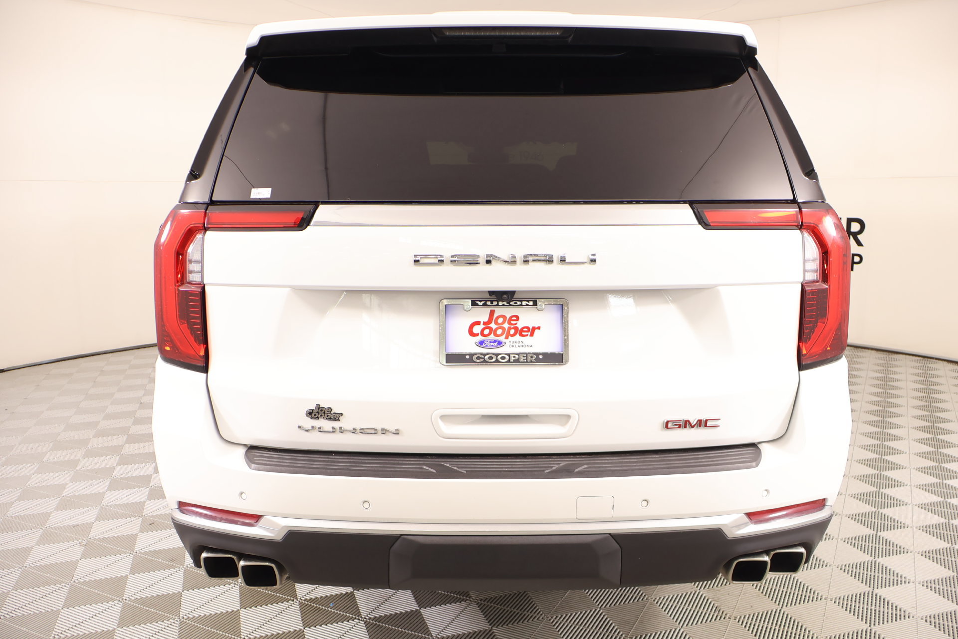Used 2026 GMC Yukon Denali w/ Sun & Power Step Package AWD/4WD image 24