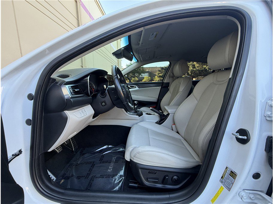 Used 2019 Genesis G70 2.0T Sport RWD image 8