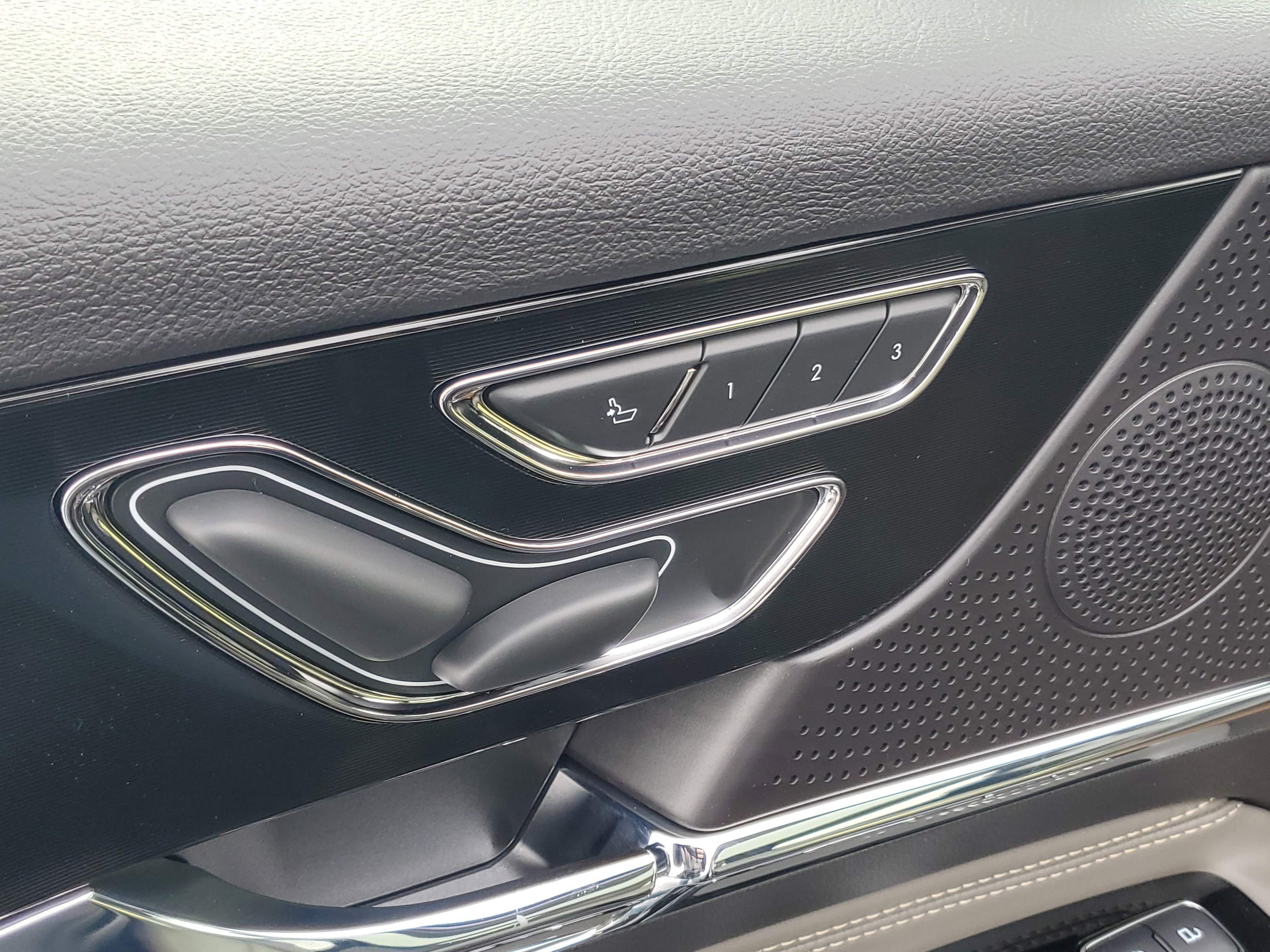 New 2026 Lincoln Corsair Premiere image 9