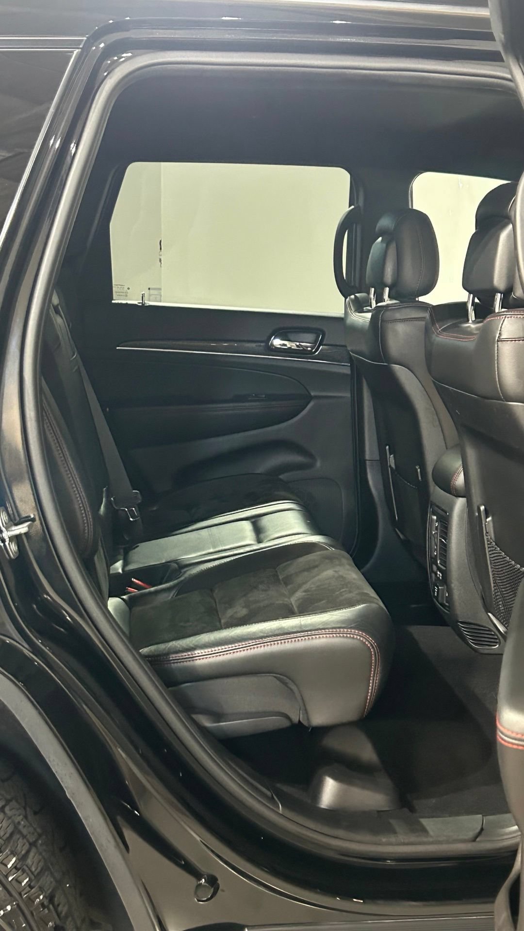 Used 2019 Jeep Grand Cherokee Trailhawk AWD/4WD image 56