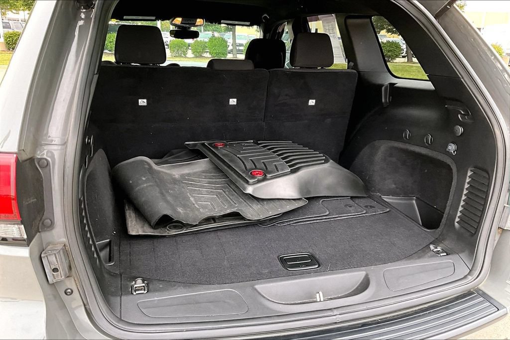 Used 2019 Jeep Grand Cherokee Laredo AWD/4WD image 32
