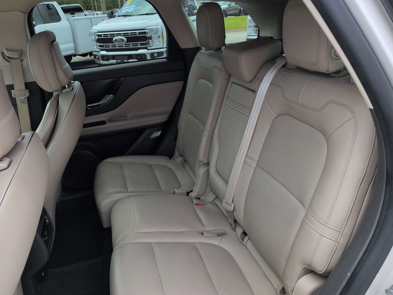 Used 2020 Lincoln Corsair AWD image 12