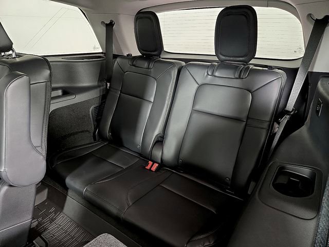 New 2026 Lincoln Aviator AWD image 11