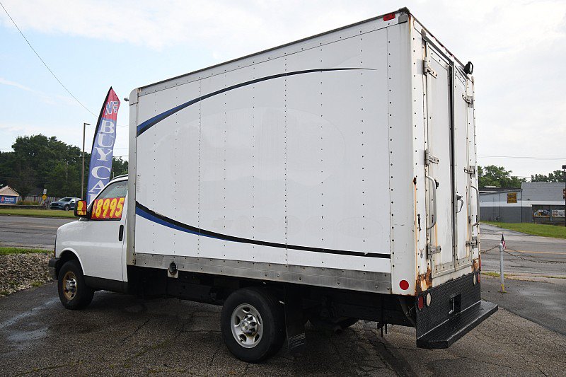 Used 2013 Chevrolet Express 3500 RWD image 5
