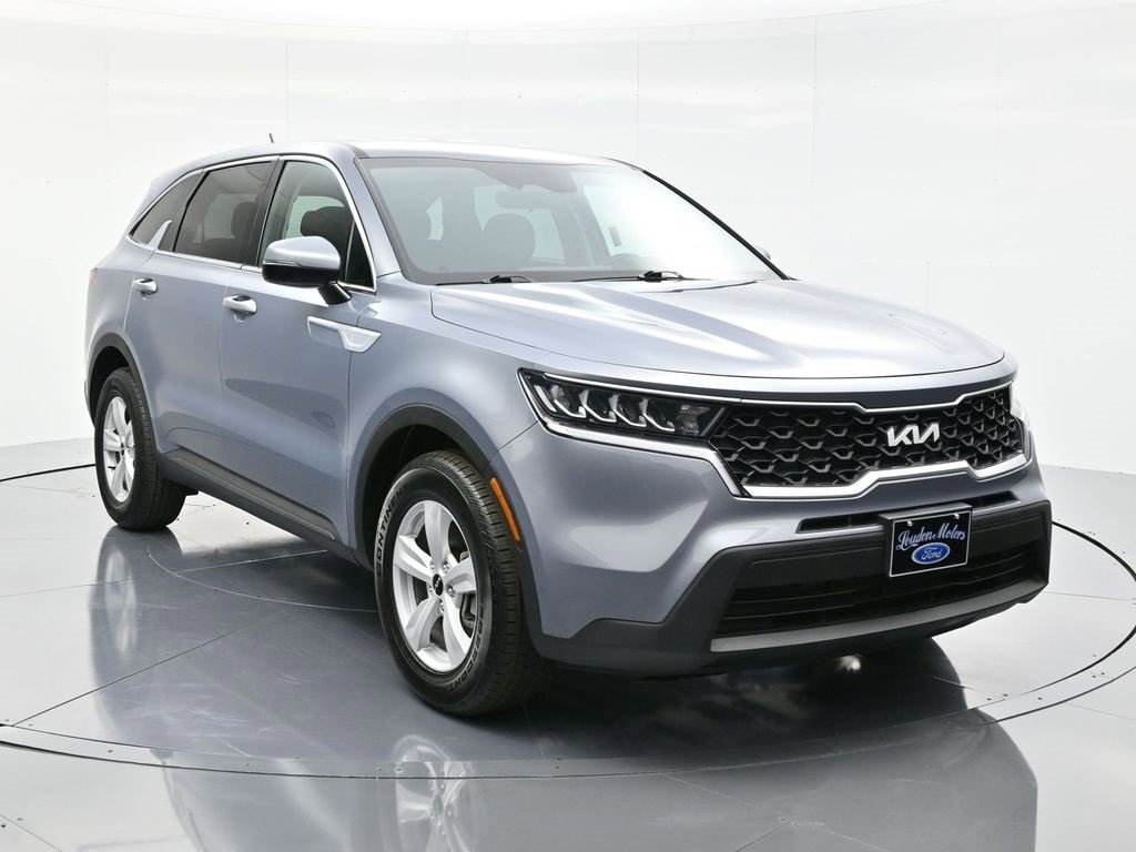 Used 2022 Kia Sorento LX