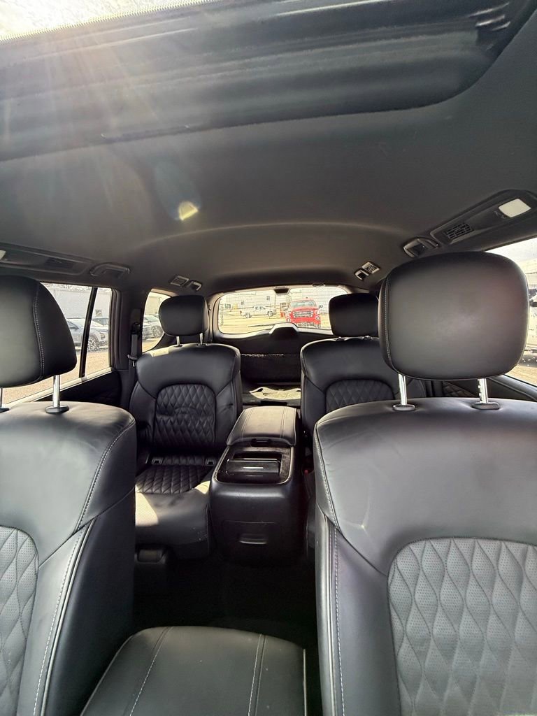 Used 2024 INFINITI QX80 Sensory image 9