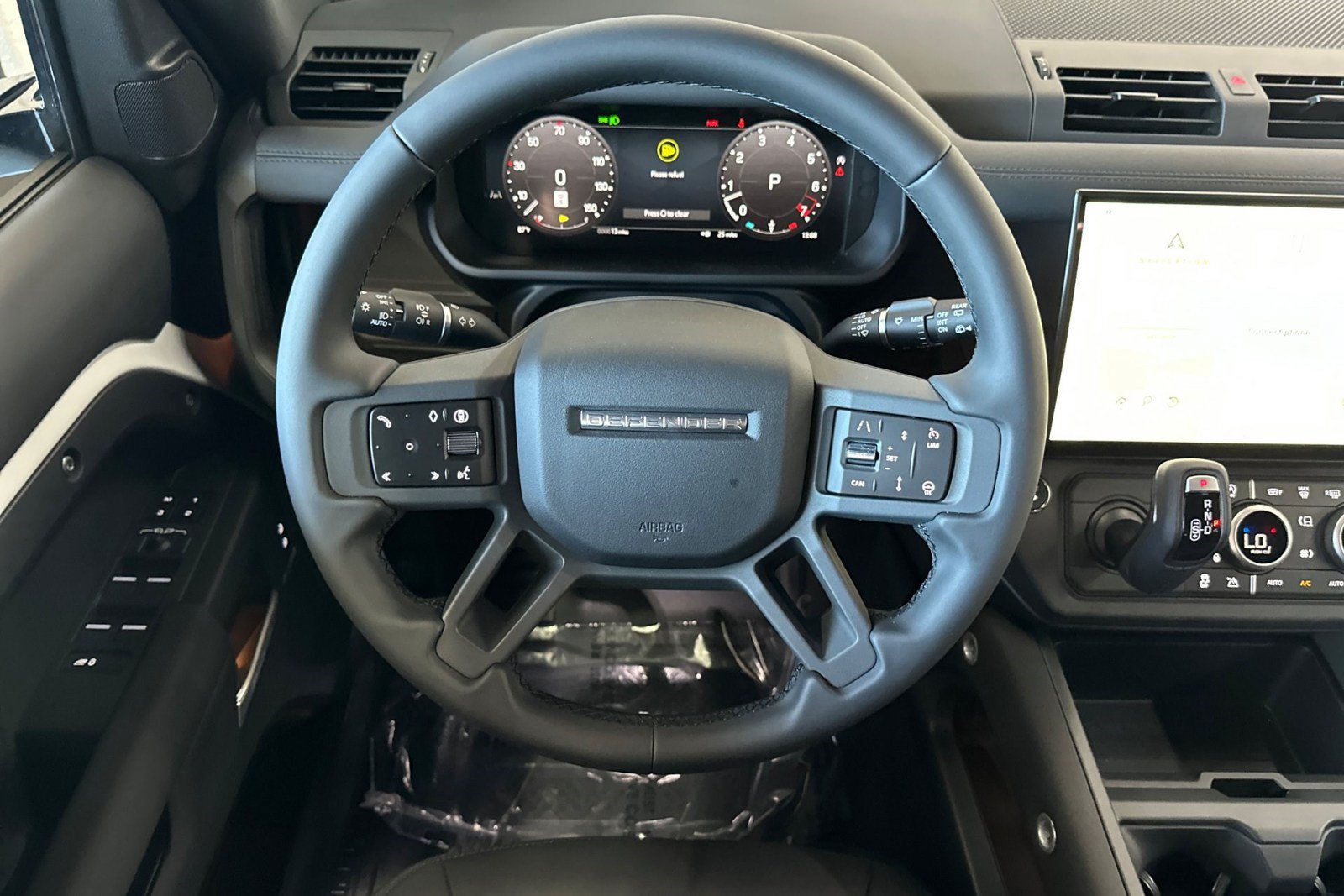 New 2026 Land Rover Defender 110 X-Dynamic SE AWD/4WD image 26