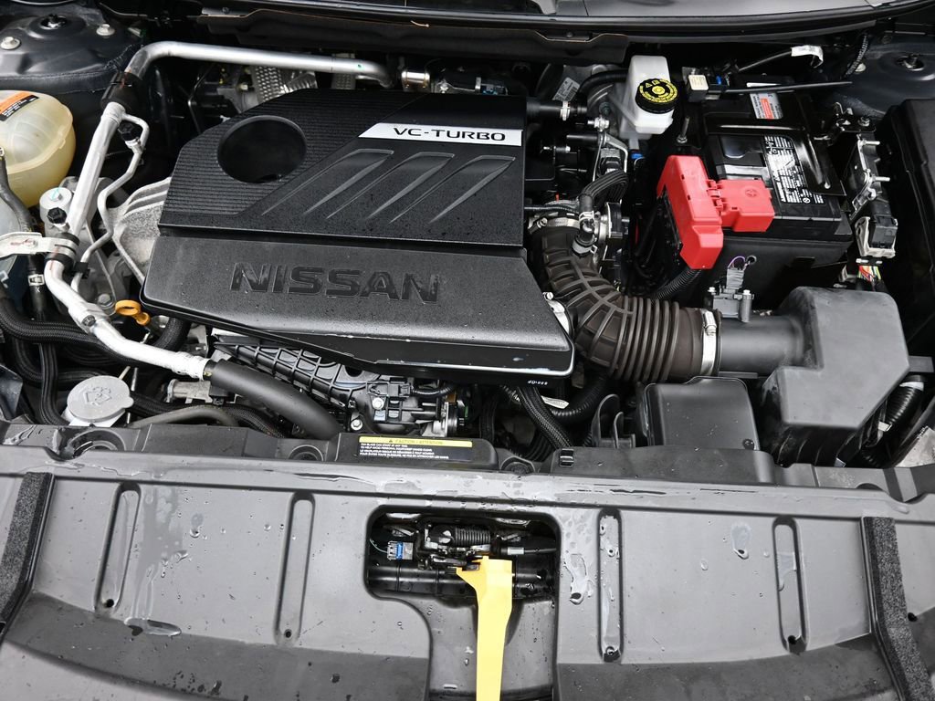 Used 2023 Nissan Rogue S AWD/4WD image 15