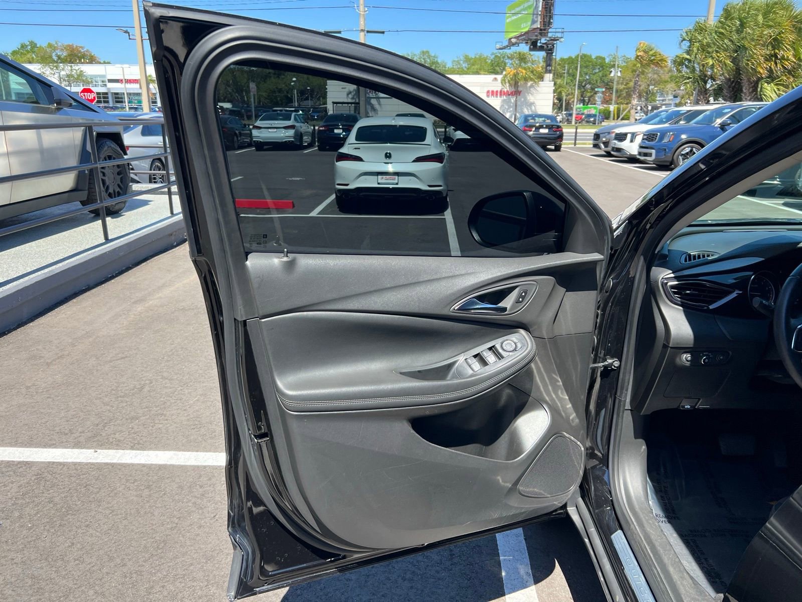 Used 2023 Buick Encore GX Select image 20