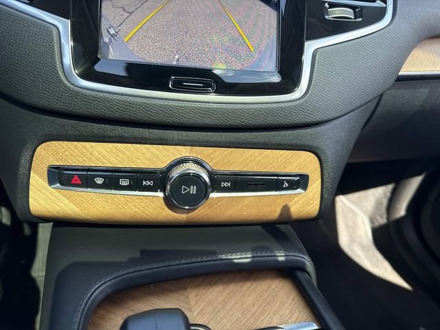 Used 2023 Volvo XC90 B5 Plus AWD/4WD image 26