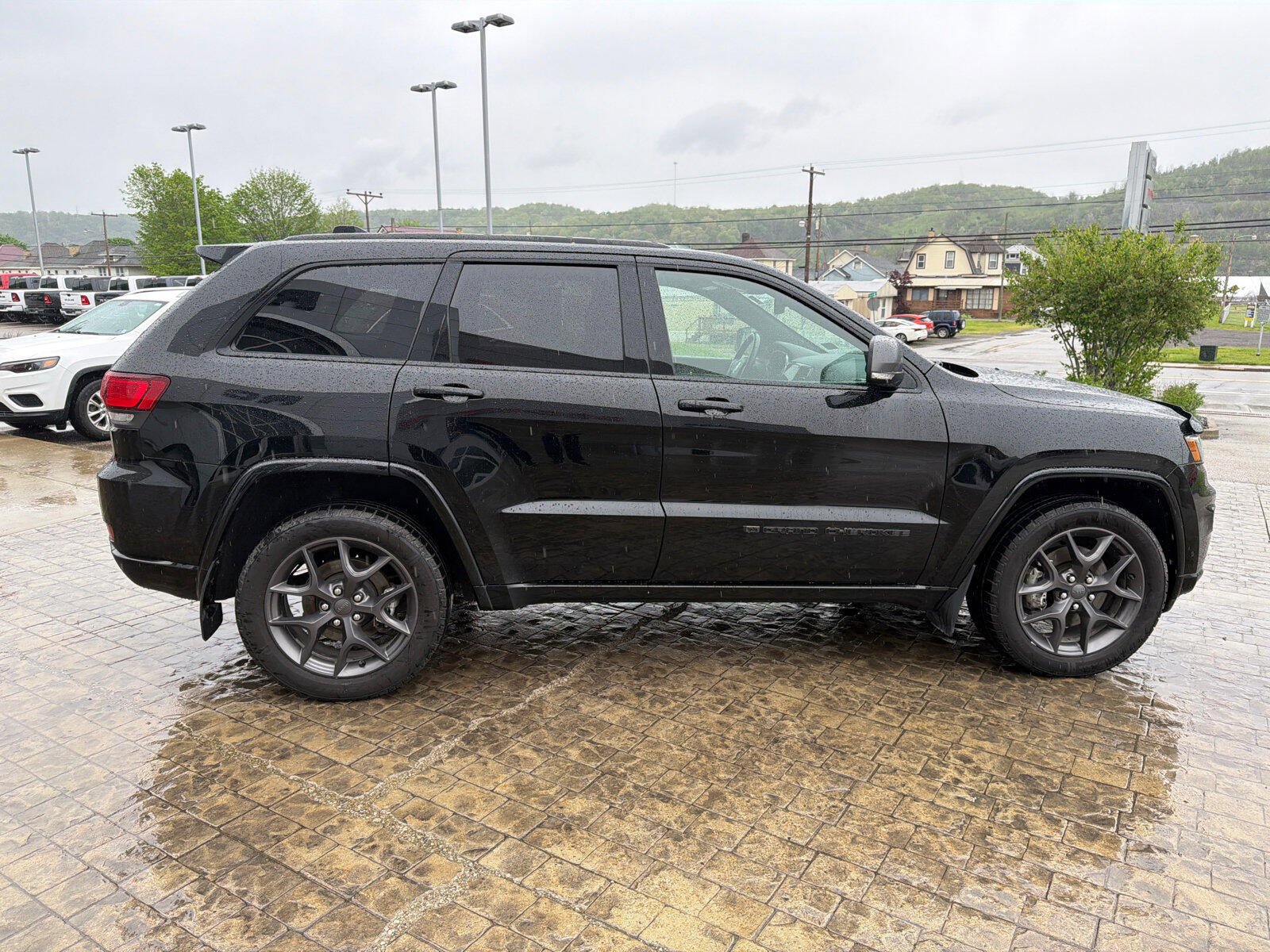 Used 2021 Jeep Grand Cherokee Limited w/ Quick Order Package 28K 80th AWD/4WD image 9