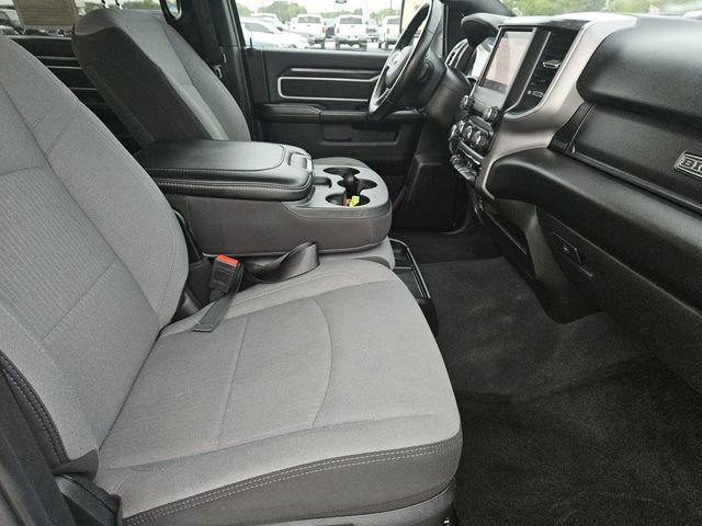 Used 2024 RAM 2500 Big Horn AWD/4WD image 32