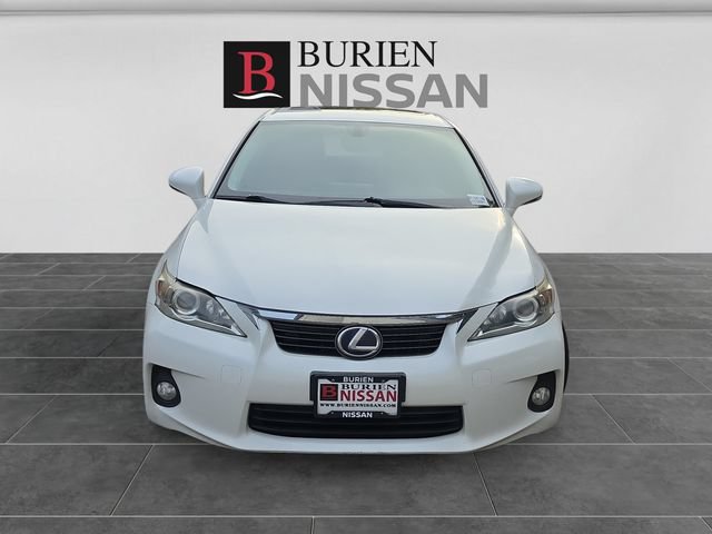 Used 2013 Lexus CT 200h w/ Premium Pkg w/Navigation FWD image 8