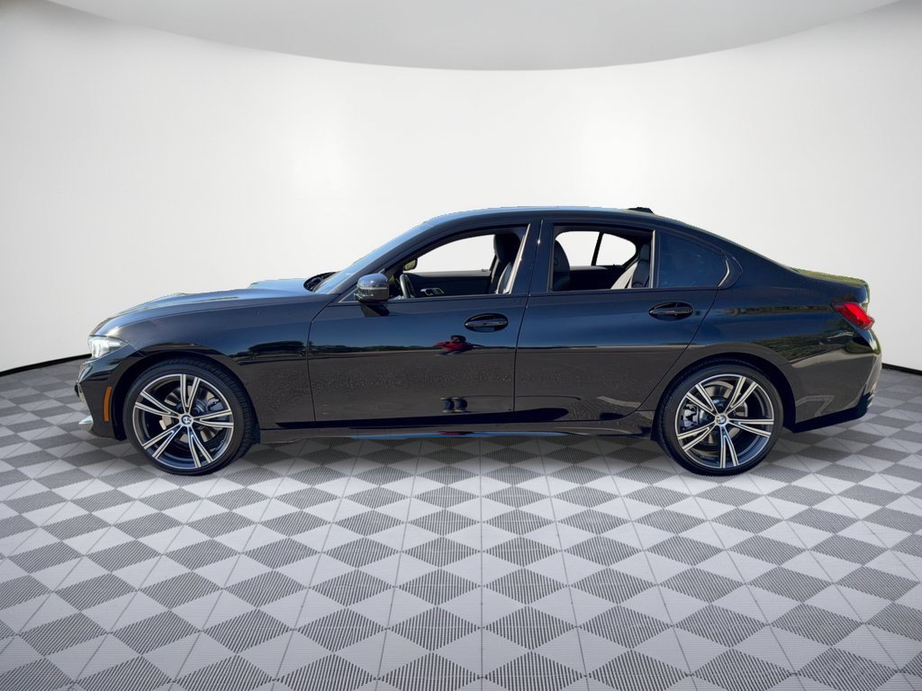 Used 2023 BMW 330i Sedan w/ Convenience Package RWD image 2