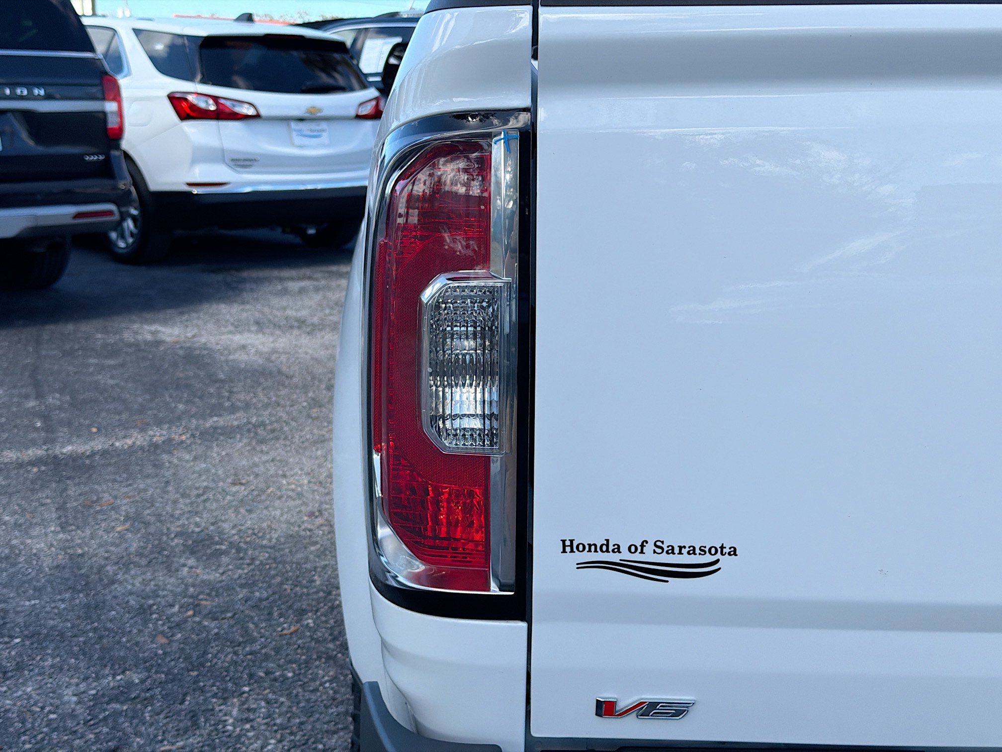 Used 2022 GMC Canyon AT4 w/ Trailering Package image 11