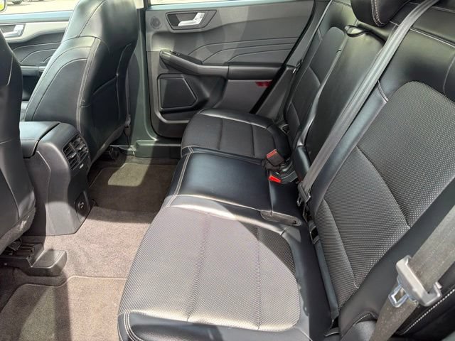 Used 2021 Ford Escape SEL w/ Technology Package AWD/4WD image 27