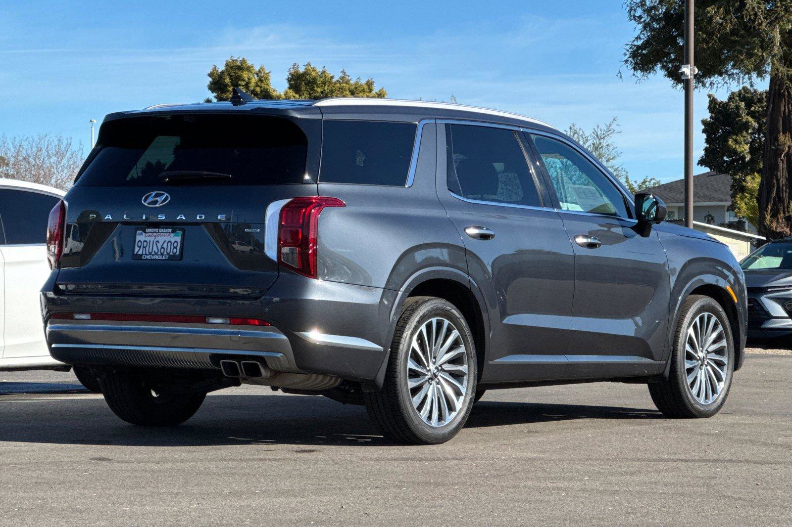 Used 2025 Hyundai Palisade Calligraphy image 6