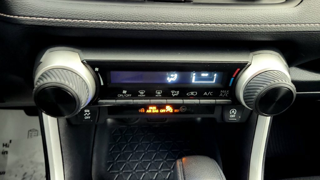 Certified 2024 Toyota RAV4 LE AWD/4WD image 33